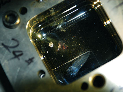 <a href='http://m.ningshan.cc/product/3.htm' class='text_a'>模具激光焊機</a>修復鏡面模具效果